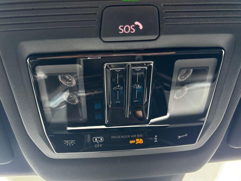 new 2026 Volkswagen Atlas Cross Sport car, priced at $51,374