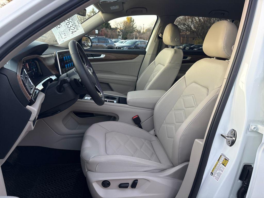 new 2026 Volkswagen Atlas car, priced at $39,312