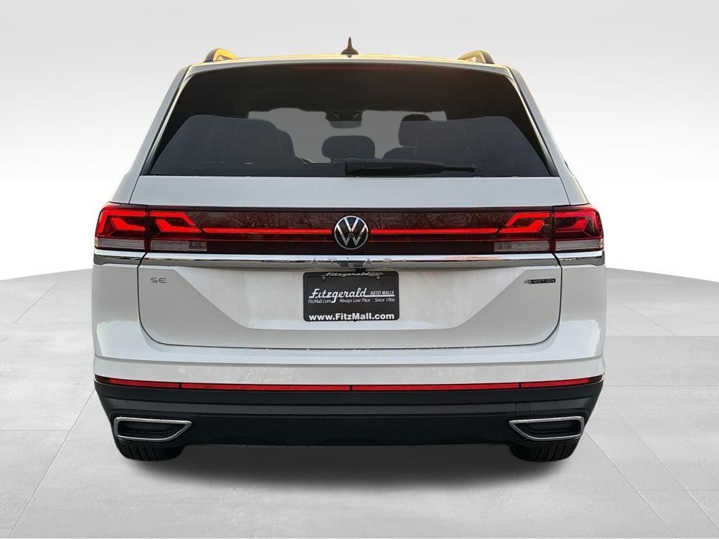 new 2026 Volkswagen Atlas car, priced at $39,312