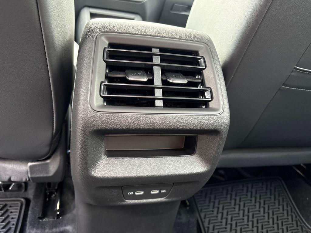 new 2026 Volkswagen Tiguan car, priced at $33,991