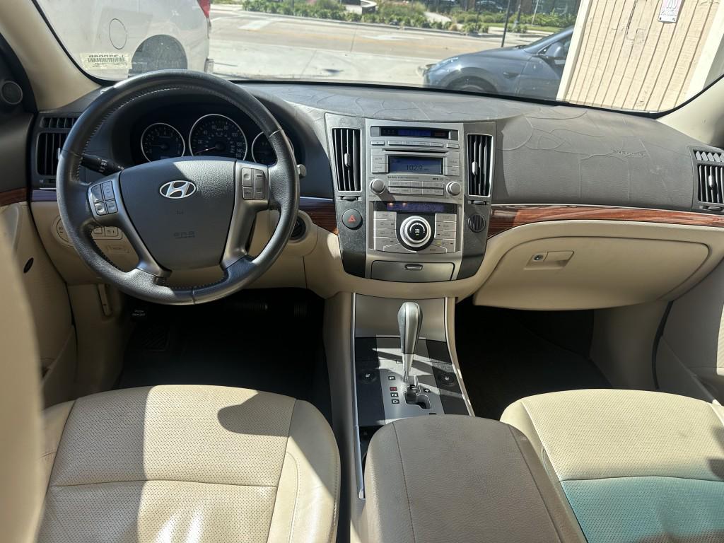 used 2009 Hyundai Veracruz car, priced at $5,900