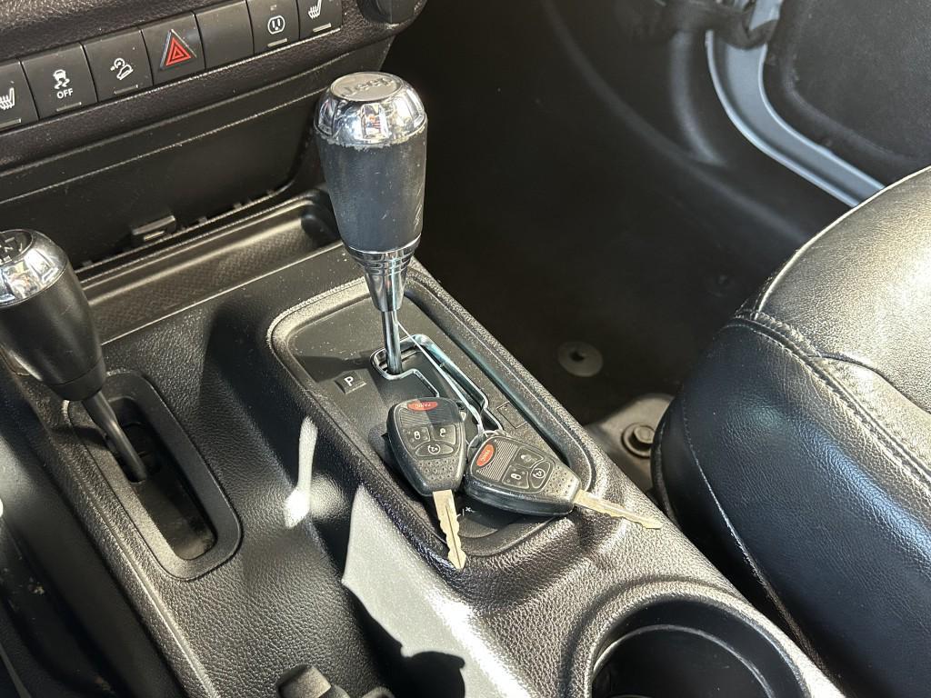 used 2015 Jeep Wrangler Unlimited car, priced at $13,900