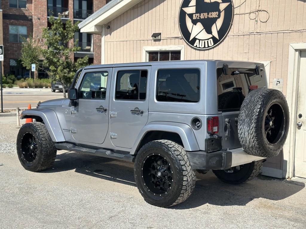 used 2015 Jeep Wrangler Unlimited car, priced at $13,900