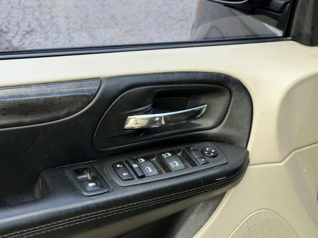 used 2018 Dodge Grand Caravan car, priced at $5,050