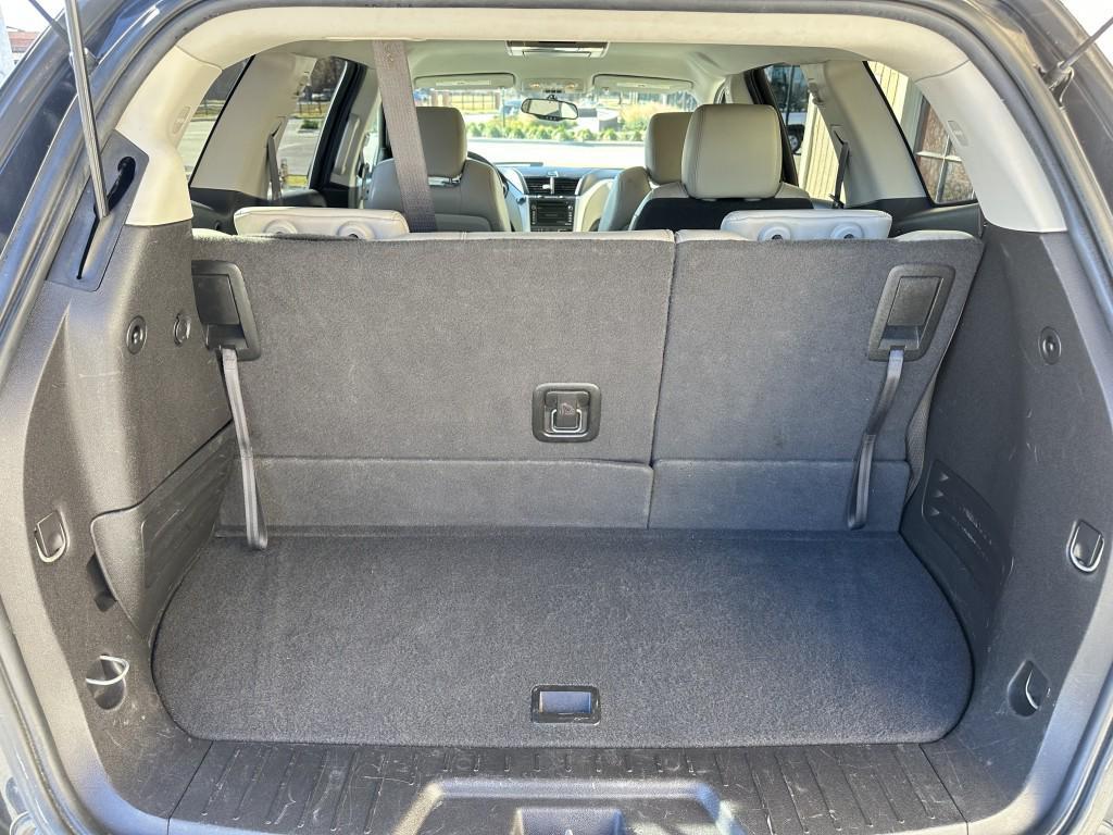 used 2011 Chevrolet Traverse car, priced at $5,400