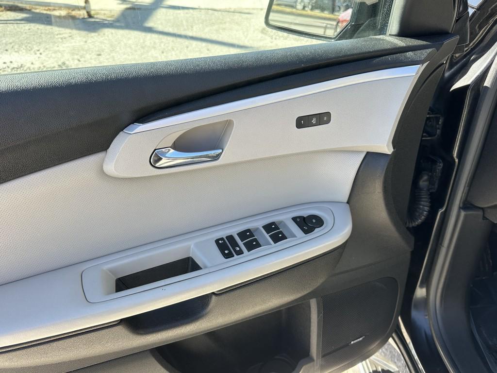 used 2011 Chevrolet Traverse car, priced at $5,400