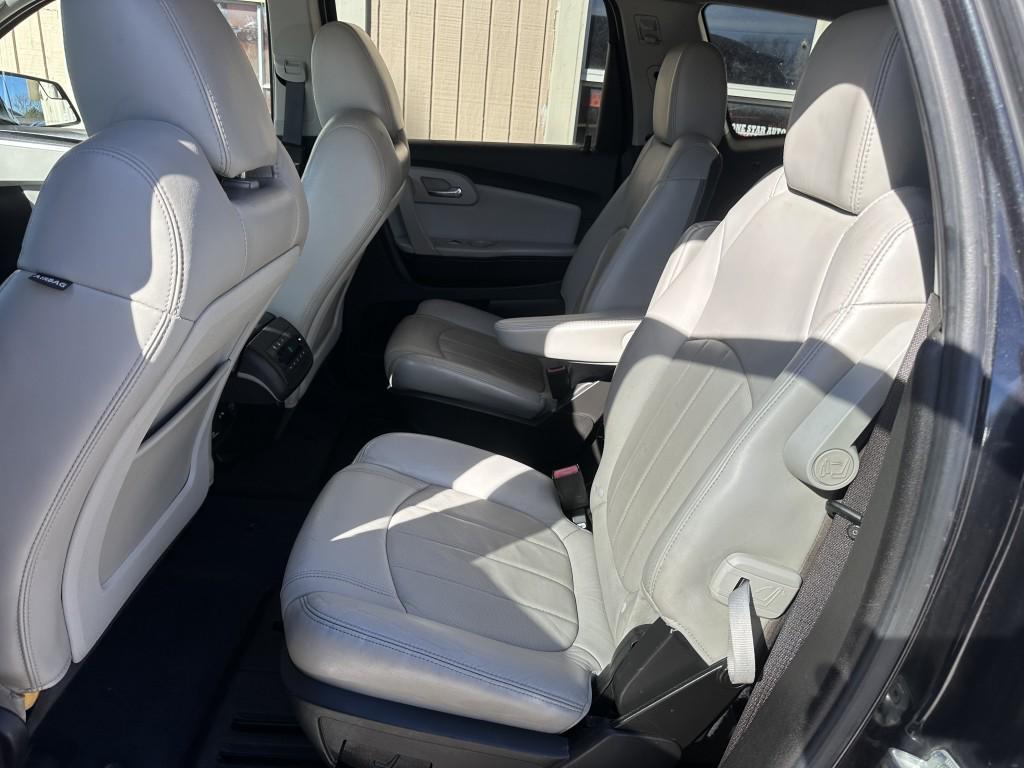 used 2011 Chevrolet Traverse car, priced at $5,400