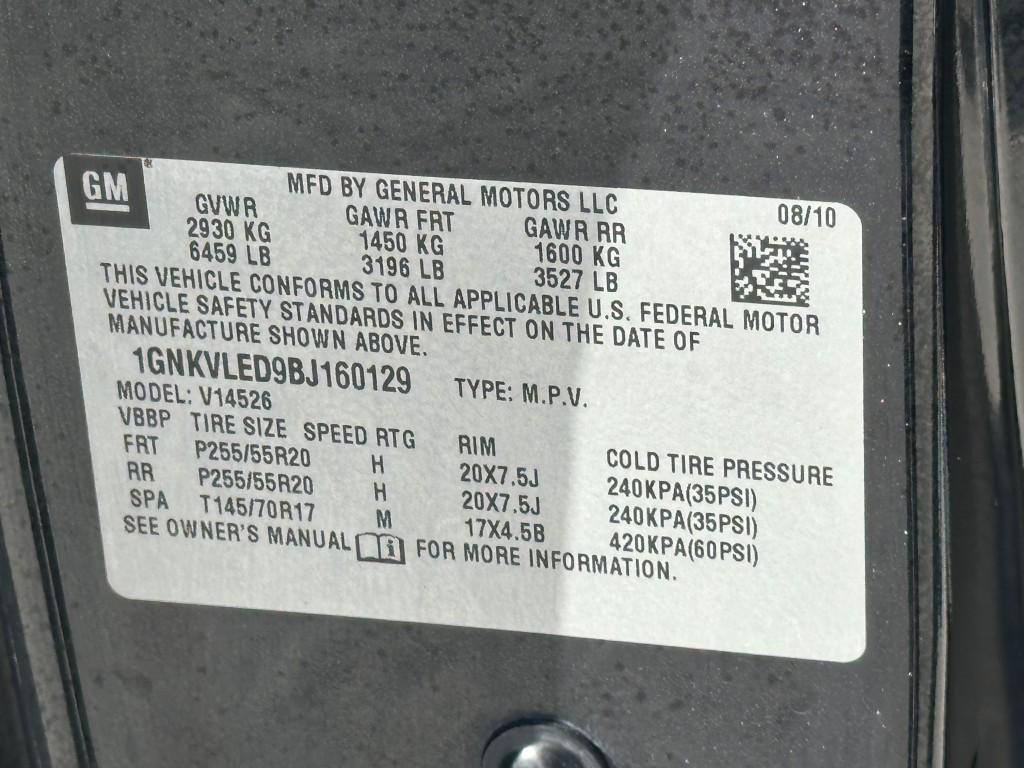 used 2011 Chevrolet Traverse car, priced at $5,400