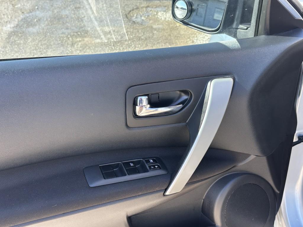 used 2015 Nissan Rogue Select car, priced at $4,900