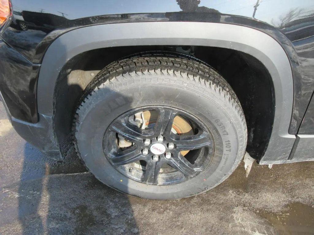 used 2023 GMC Acadia car, priced at $26,900