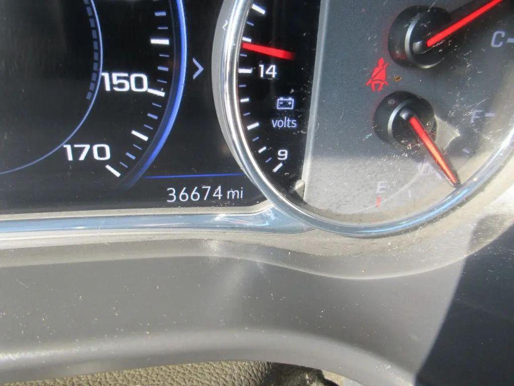 used 2023 GMC Acadia car, priced at $26,900