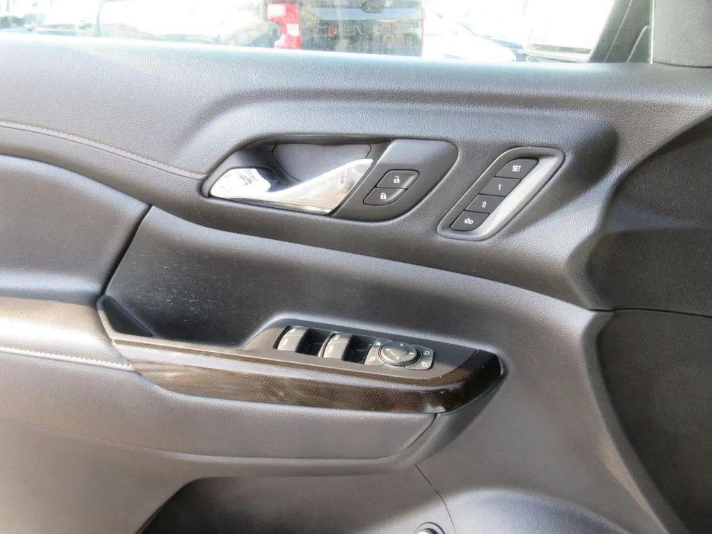 used 2023 GMC Acadia car, priced at $26,900