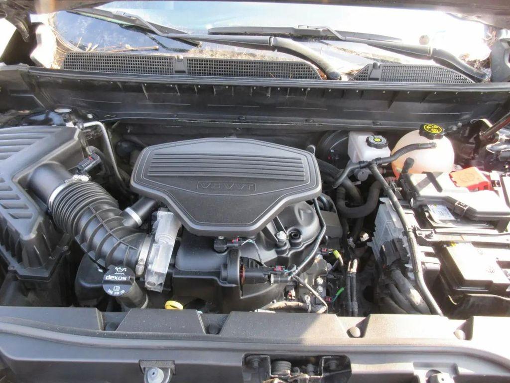 used 2023 GMC Acadia car, priced at $26,900