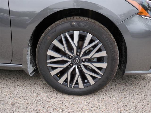 new 2025 Nissan Altima car, priced at $29,252