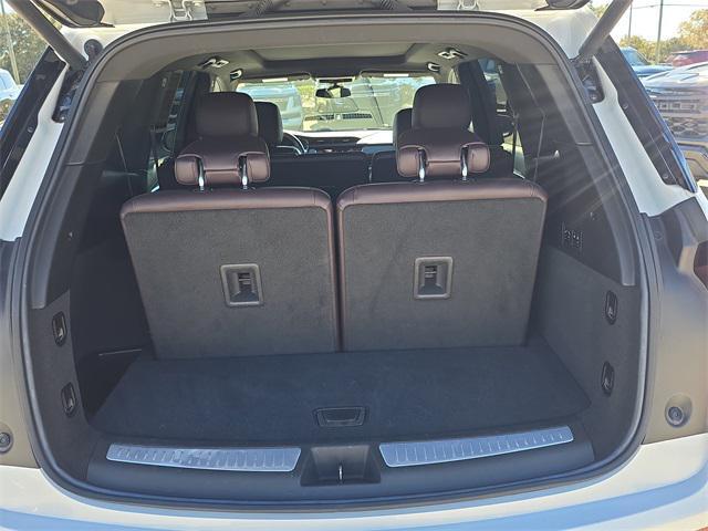 used 2023 Cadillac XT6 car, priced at $36,491