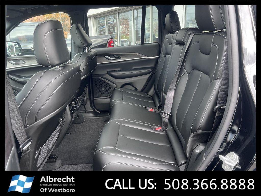 new 2025 Jeep Grand Cherokee car, priced at $46,509