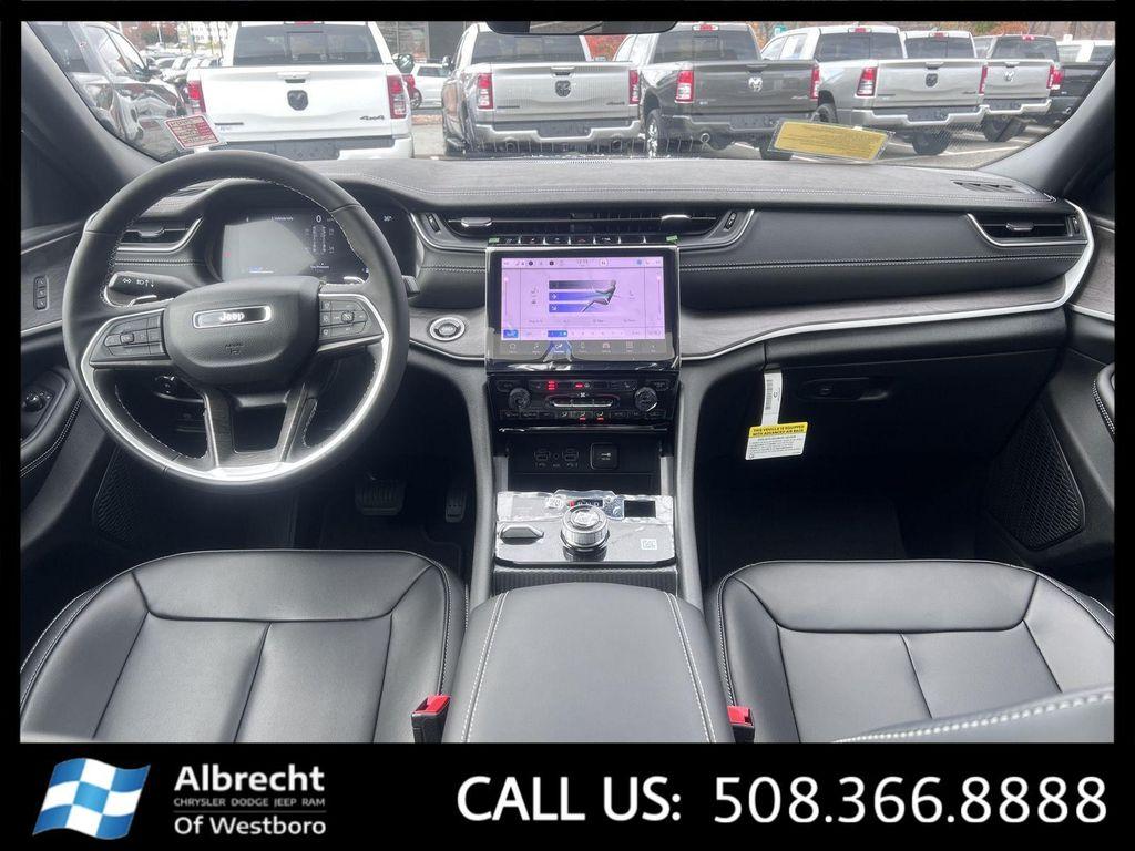 new 2025 Jeep Grand Cherokee car, priced at $46,509