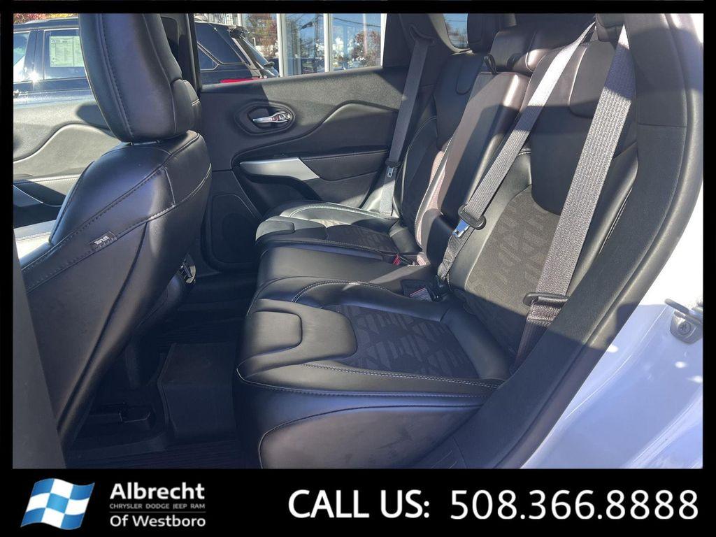 used 2022 Jeep Cherokee car, priced at $22,994