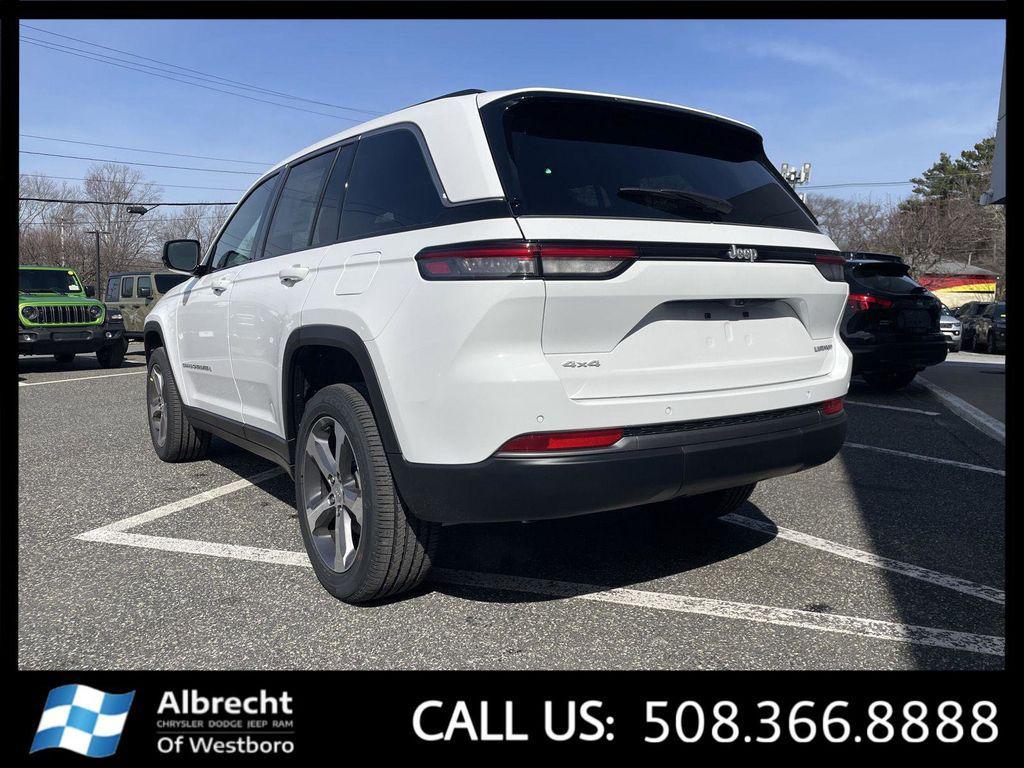 new 2026 Jeep Grand Cherokee car, priced at $44,159