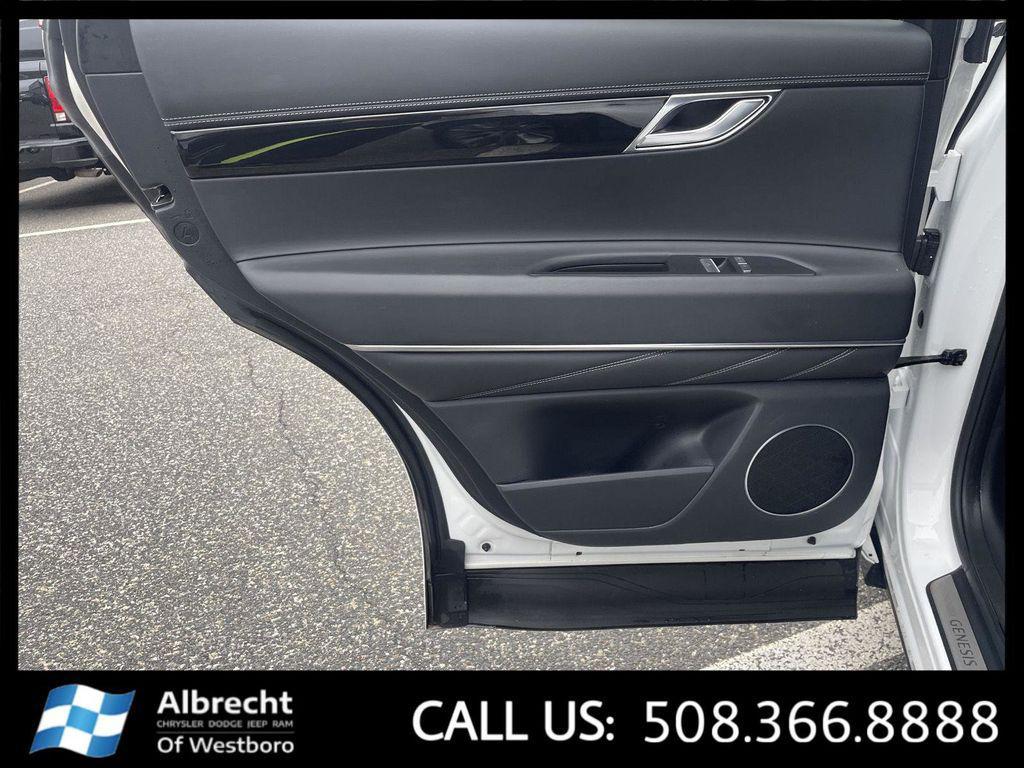 used 2025 Genesis GV80 car, priced at $39,044