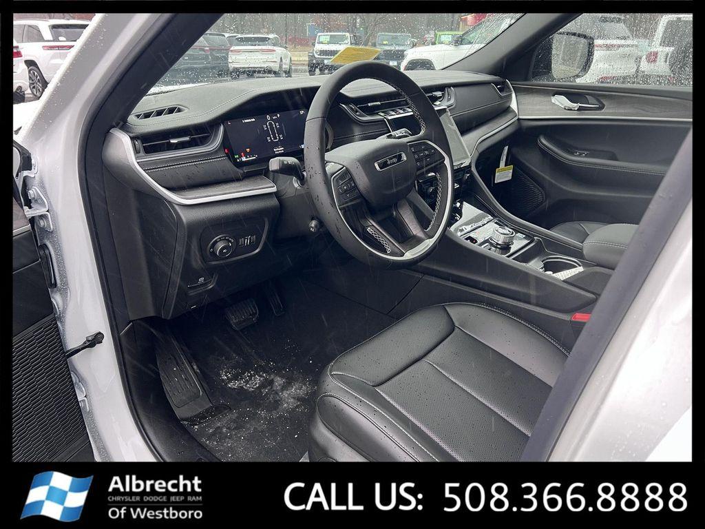 new 2025 Jeep Grand Cherokee L car, priced at $48,513