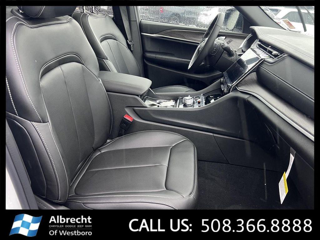 new 2025 Jeep Grand Cherokee L car, priced at $48,513