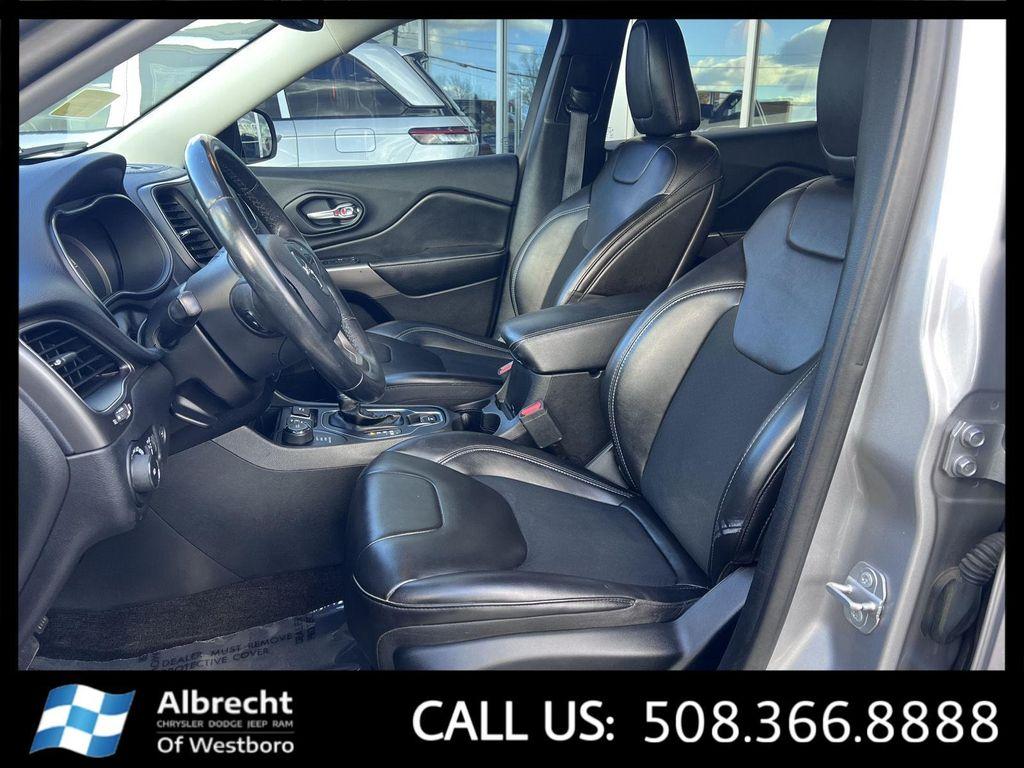 used 2019 Jeep Cherokee car, priced at $15,994