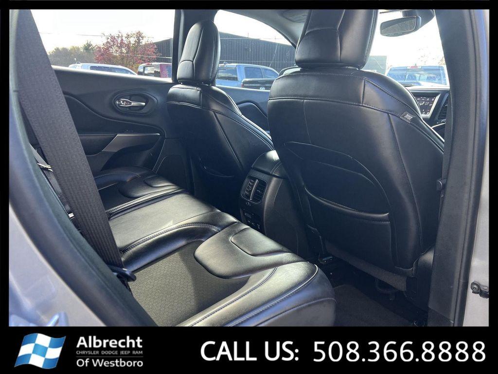 used 2019 Jeep Cherokee car, priced at $15,994