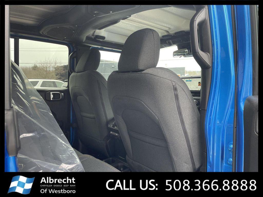 new 2026 Jeep Gladiator car, priced at $52,955