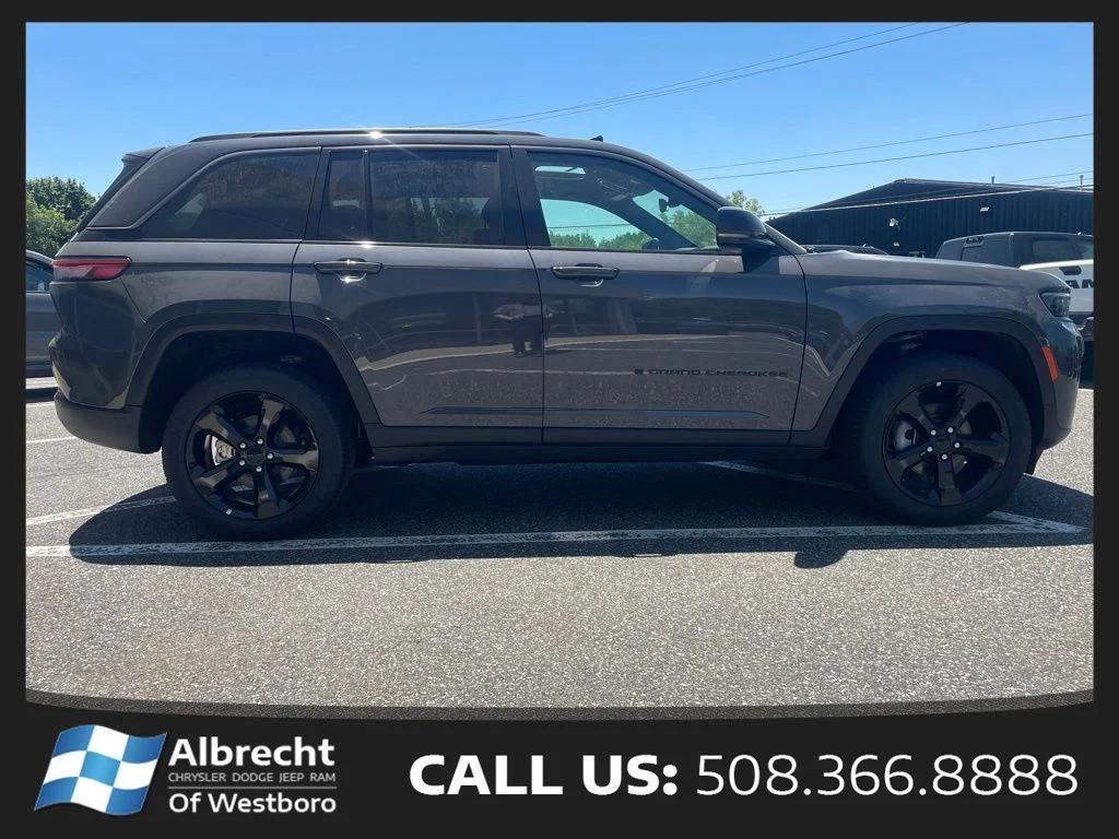 new 2026 Jeep Grand Cherokee car, priced at $44,854