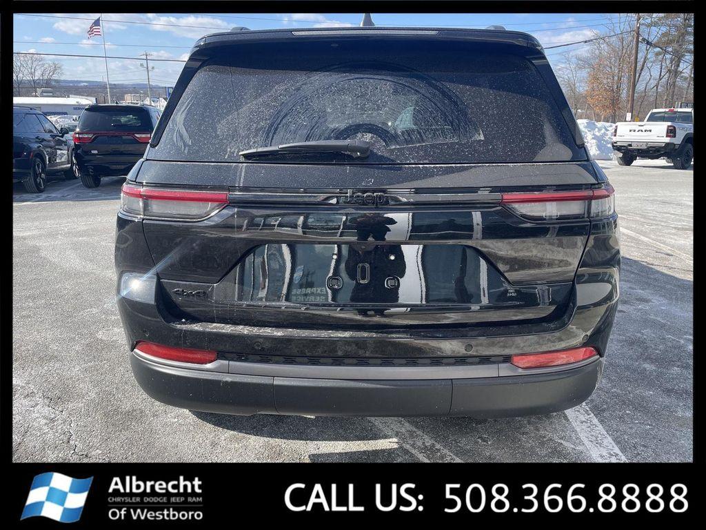 new 2026 Jeep Grand Cherokee car, priced at $49,520