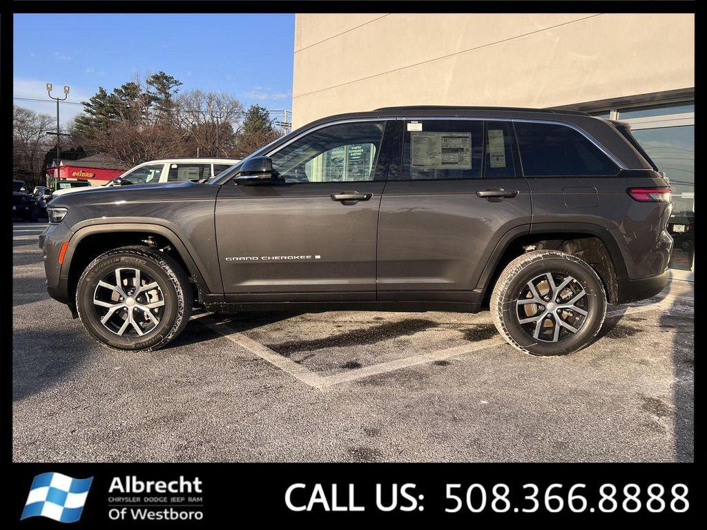 new 2025 Jeep Grand Cherokee car, priced at $44,259