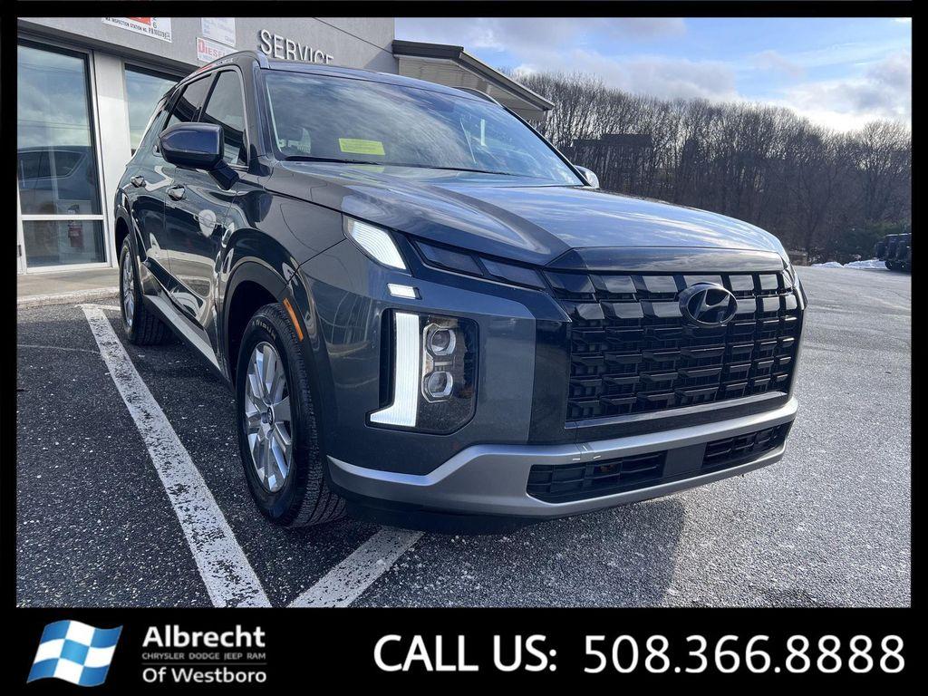 used 2025 Hyundai Palisade car, priced at $34,654