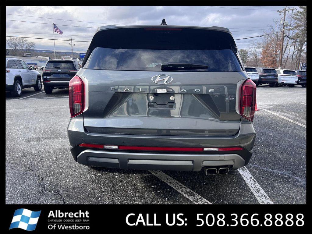 used 2025 Hyundai Palisade car, priced at $34,654