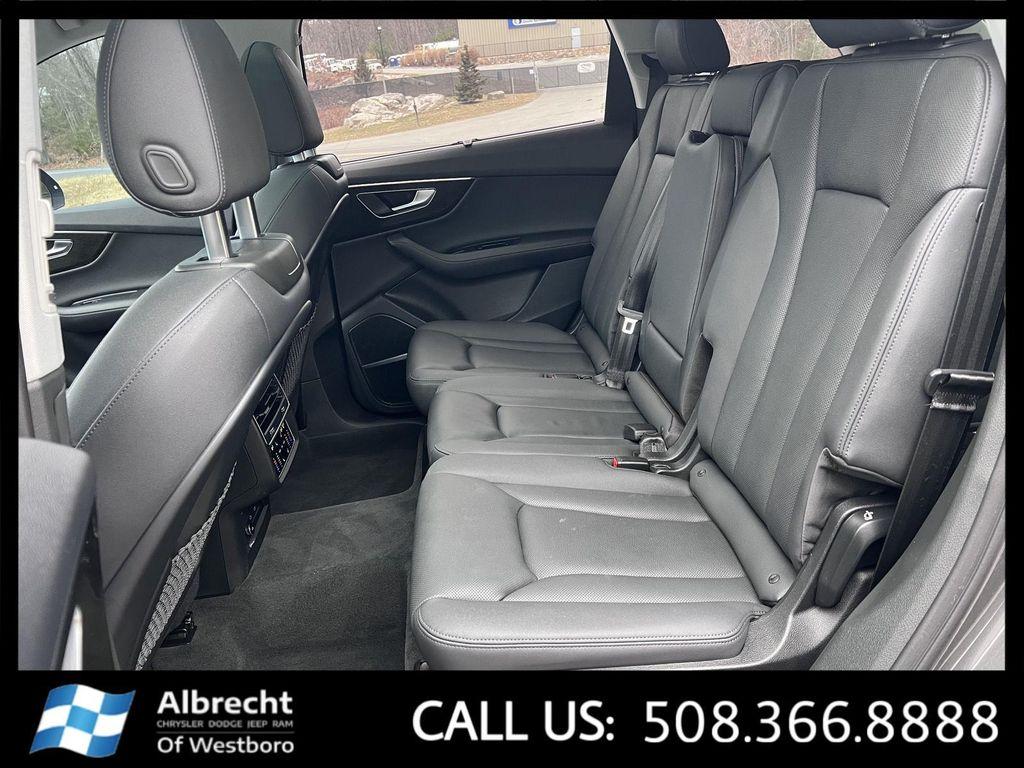 2023 Samurai Gray Metallic Audi Q7