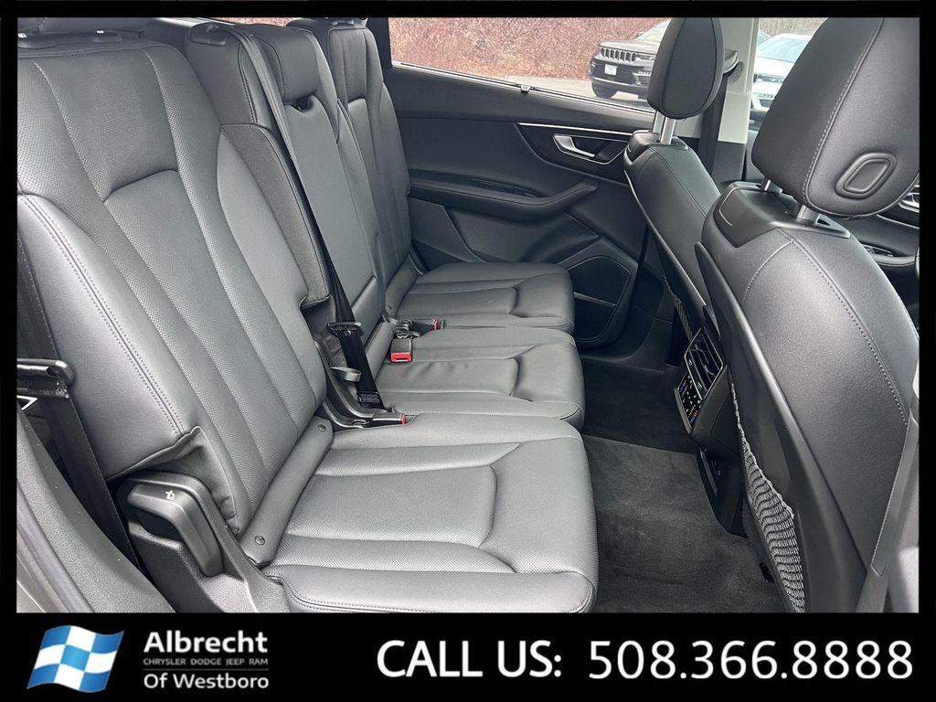 2023 Samurai Gray Metallic Audi Q7