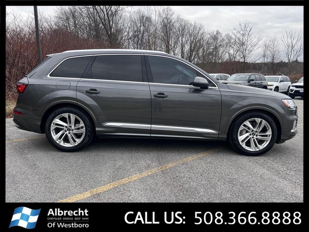 2023 Samurai Gray Metallic Audi Q7