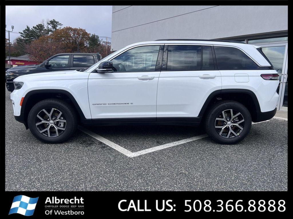 new 2025 Jeep Grand Cherokee car, priced at $44,281