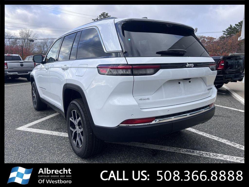 new 2025 Jeep Grand Cherokee car, priced at $44,281
