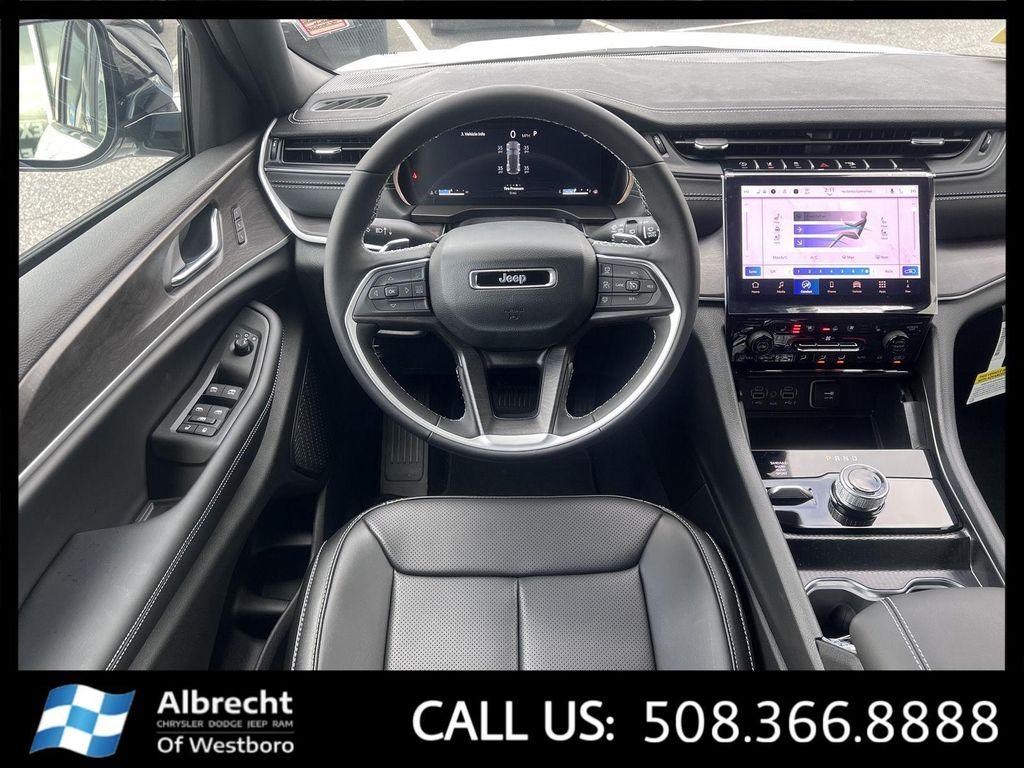 new 2025 Jeep Grand Cherokee car, priced at $44,281