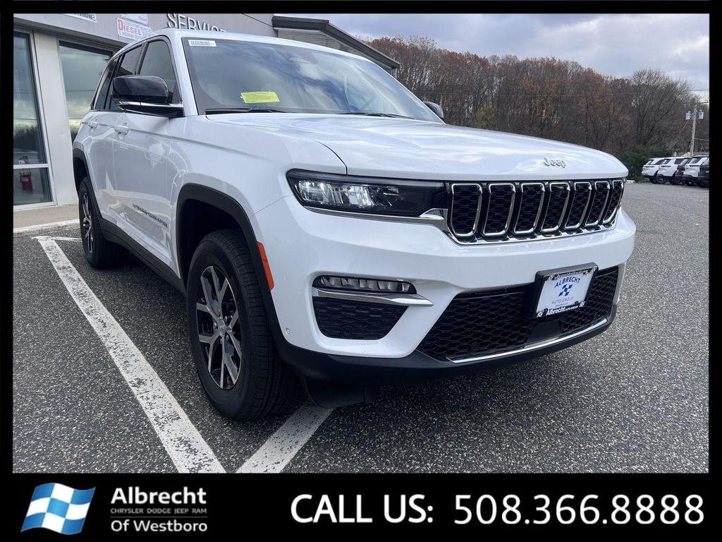 new 2025 Jeep Grand Cherokee car, priced at $44,281