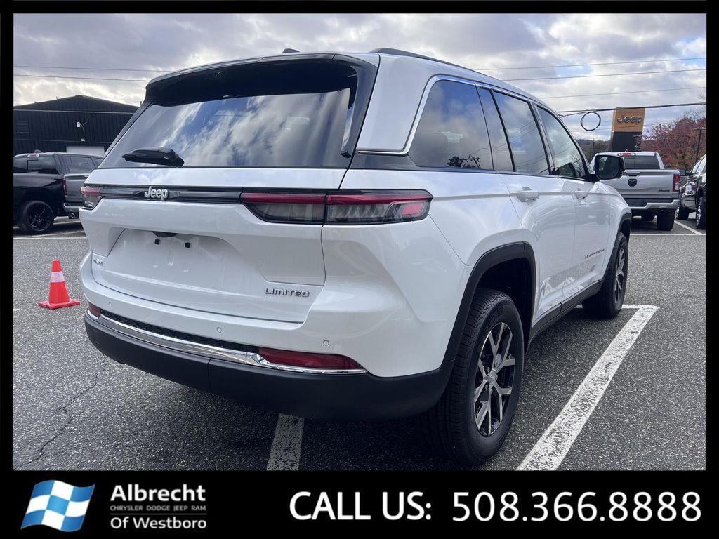 new 2025 Jeep Grand Cherokee car, priced at $44,281