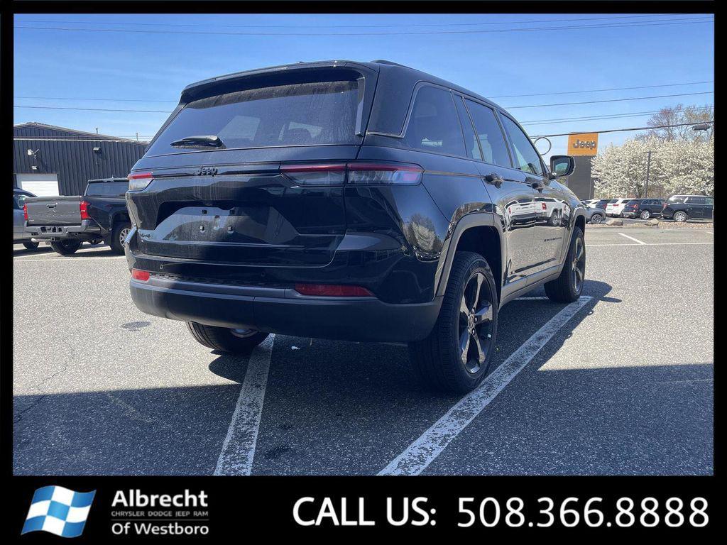 new 2026 Jeep Grand Cherokee car, priced at $45,184