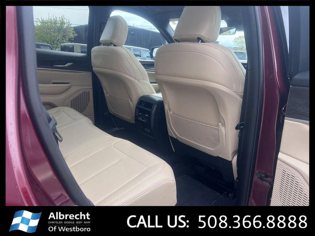 used 2025 Jeep Grand Cherokee car