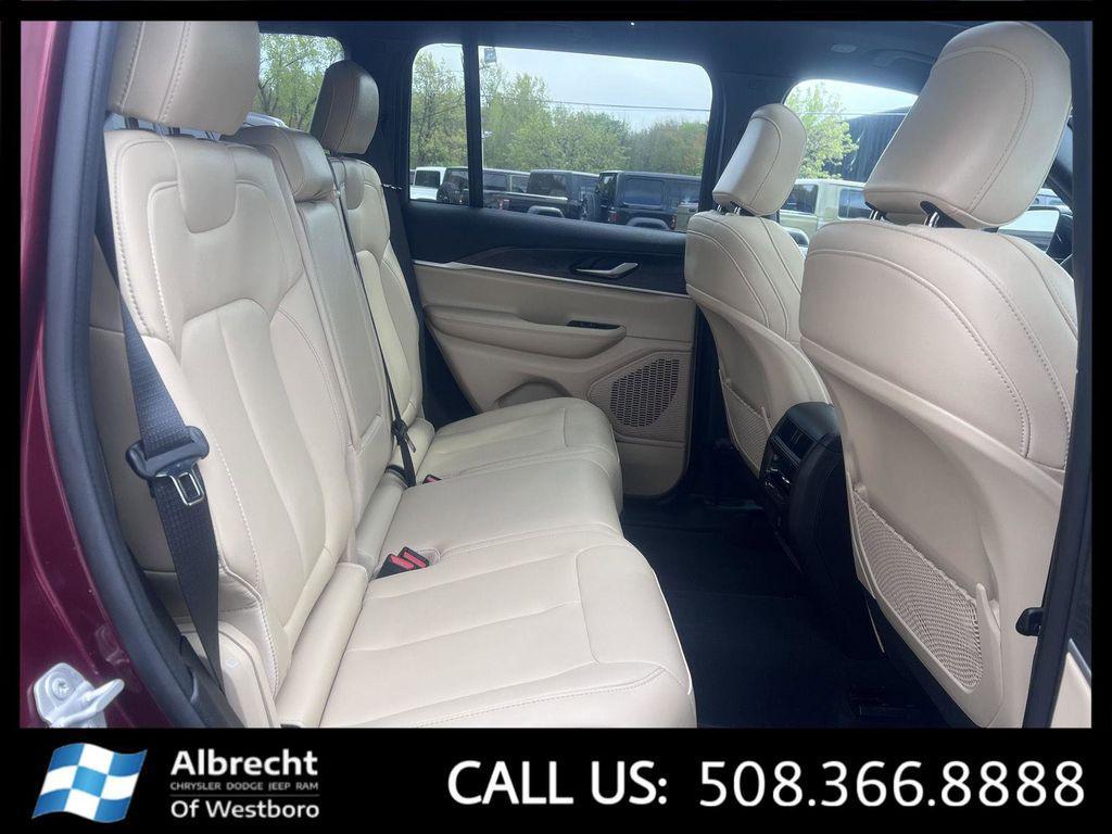 used 2025 Jeep Grand Cherokee car