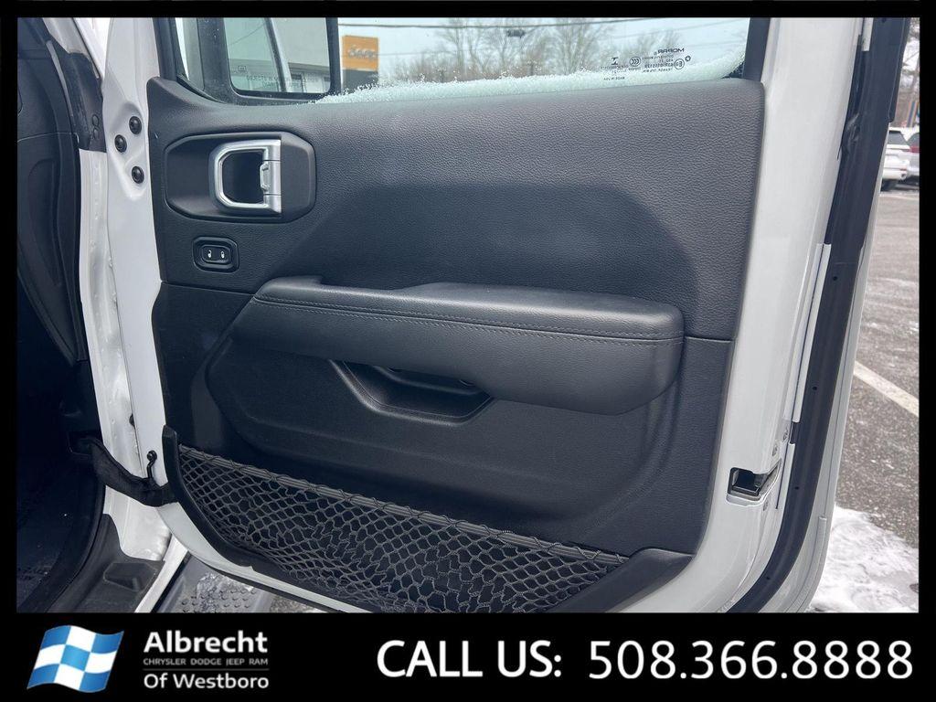 used 2021 Jeep Wrangler Unlimited car, priced at $30,936