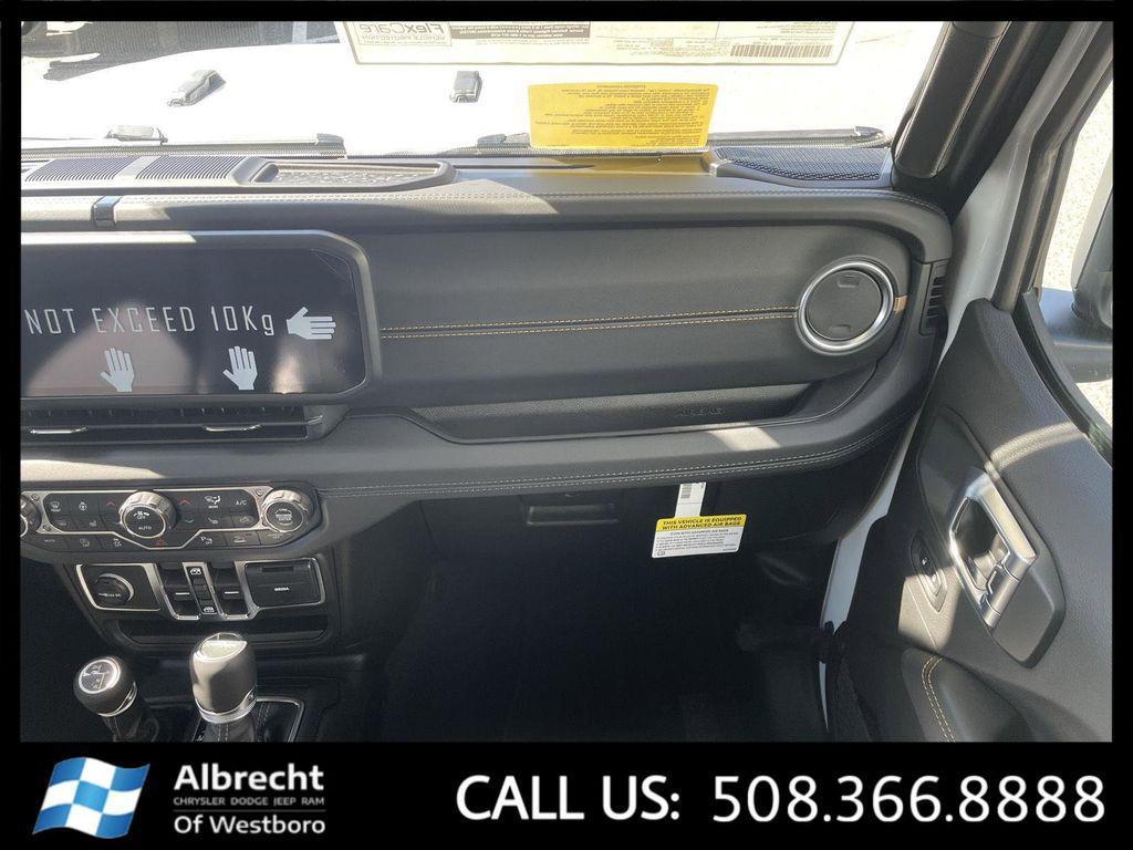 new 2026 Jeep Gladiator car, priced at $52,530