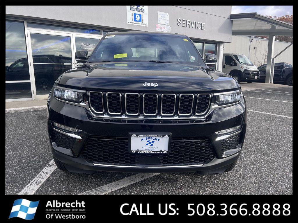 new 2025 Jeep Grand Cherokee car, priced at $44,254