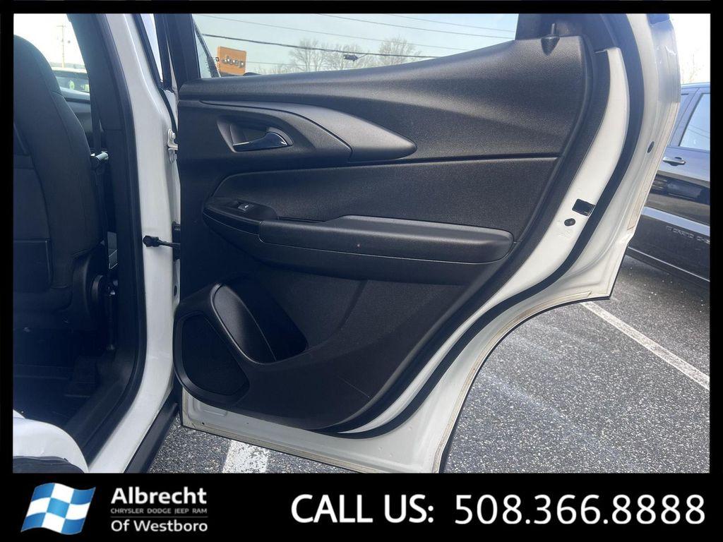 used 2023 Chevrolet TrailBlazer car, priced at $19,832