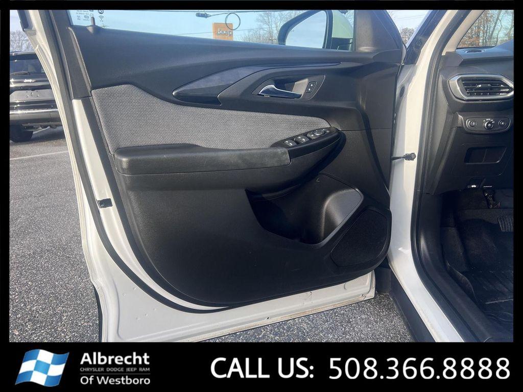 used 2023 Chevrolet TrailBlazer car, priced at $19,832